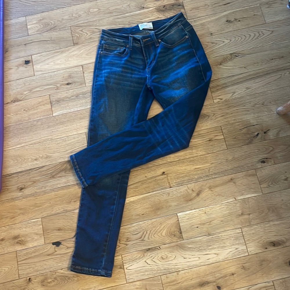 Buckle BKE mid rise skinny ankle jean